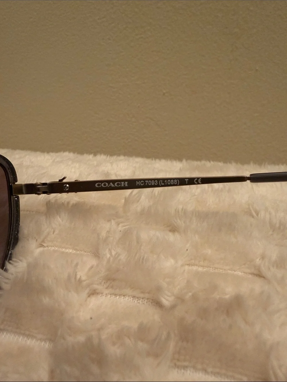 NEW Coach HC7093 Gray Round Sunglasses with Rose Gold Arms